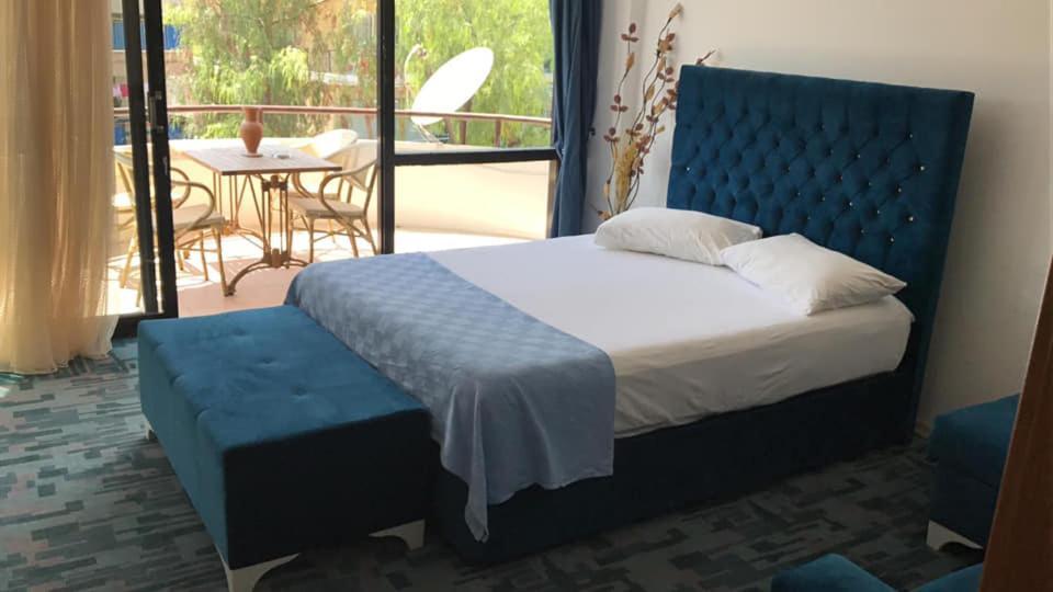 Hotelamsterdam Кушадасъ Екстериор снимка