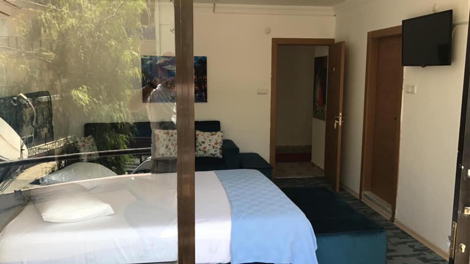 Hotelamsterdam Кушадасъ Екстериор снимка