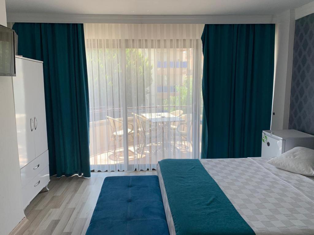 Hotelamsterdam Кушадасъ Екстериор снимка