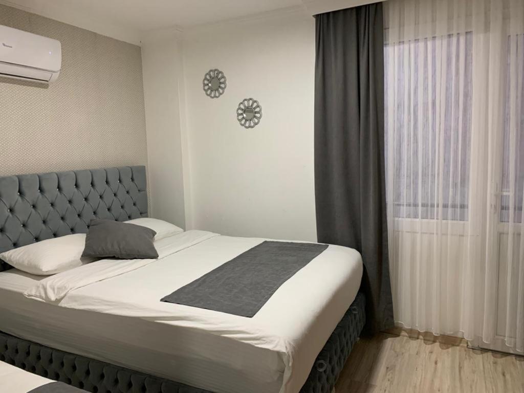 Hotelamsterdam Кушадасъ Екстериор снимка